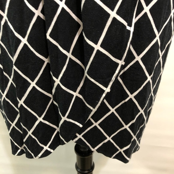 Express dress black white sz S GUC hi-lo hem - Picture 13 of 16